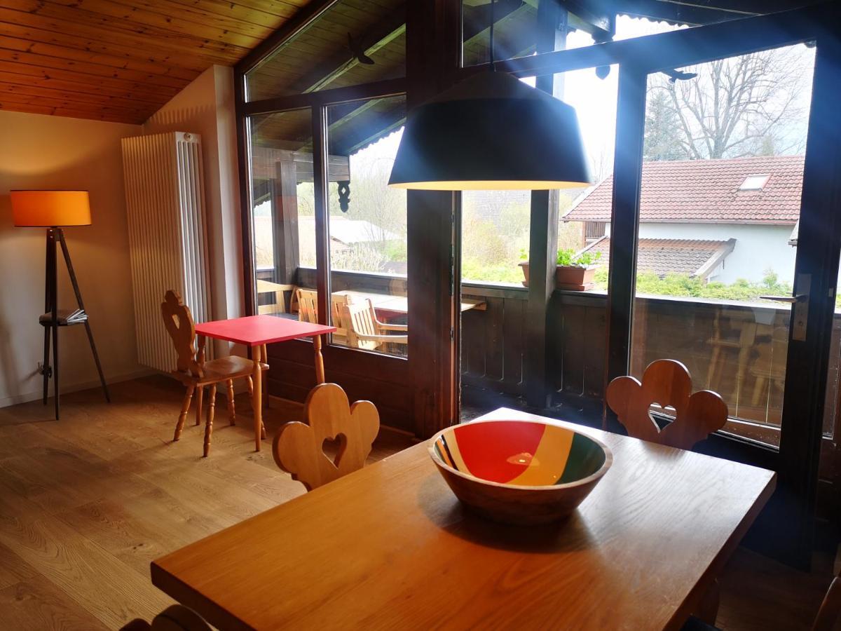 Appartamento Chalet Chiemgau 90 Qm 3 Zimmer Balkon Übersee Esterno foto